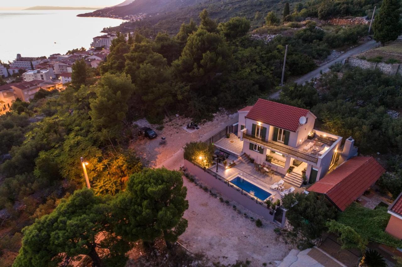 Villa Unique กราดัซ ภายนอก รูปภาพ
