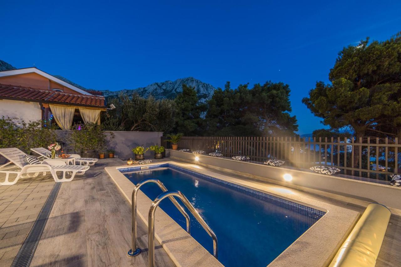 Villa Unique กราดัซ ภายนอก รูปภาพ