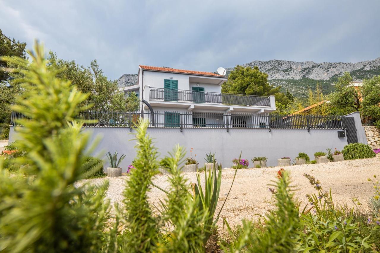 Villa Unique กราดัซ ภายนอก รูปภาพ